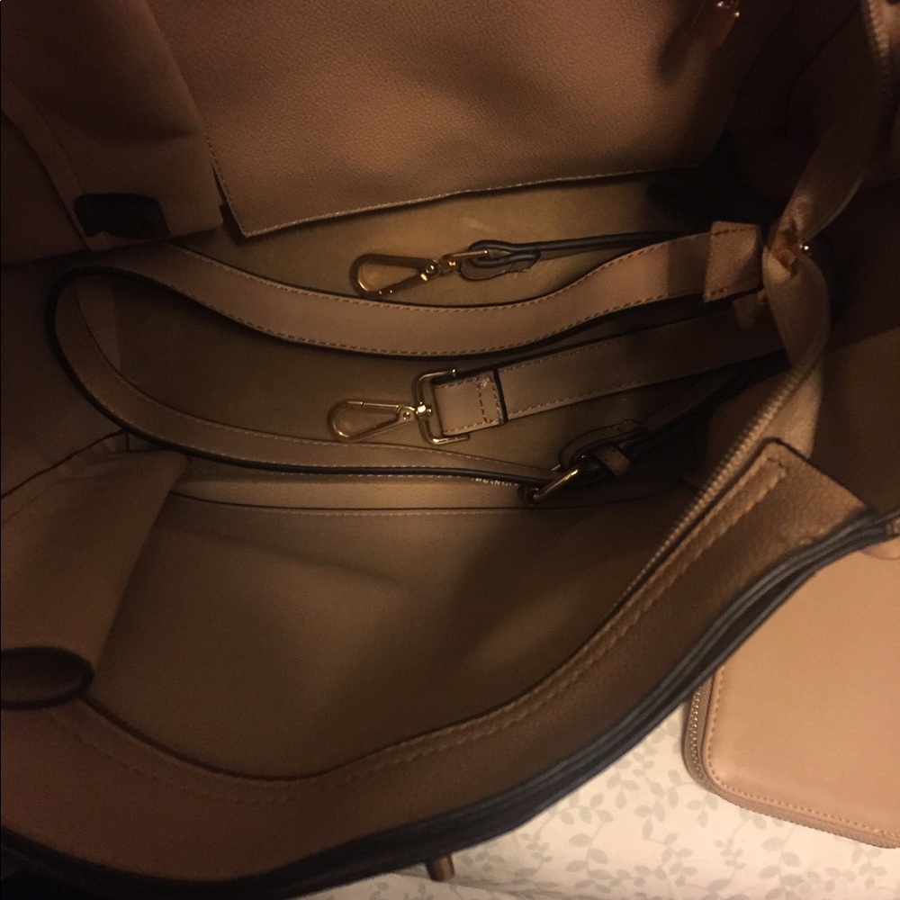 Purse - Picture 3 of 3